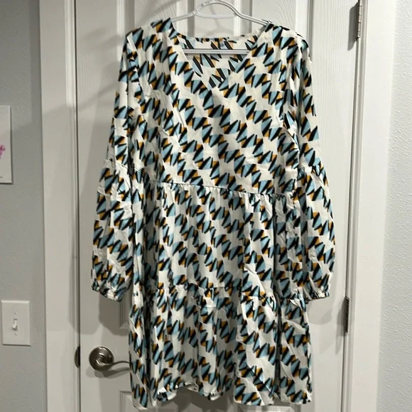 Vibrant Geo Print Tunic Dress - Picture 5 of 7